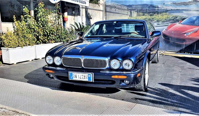 JAGUAR XJ8 pieno