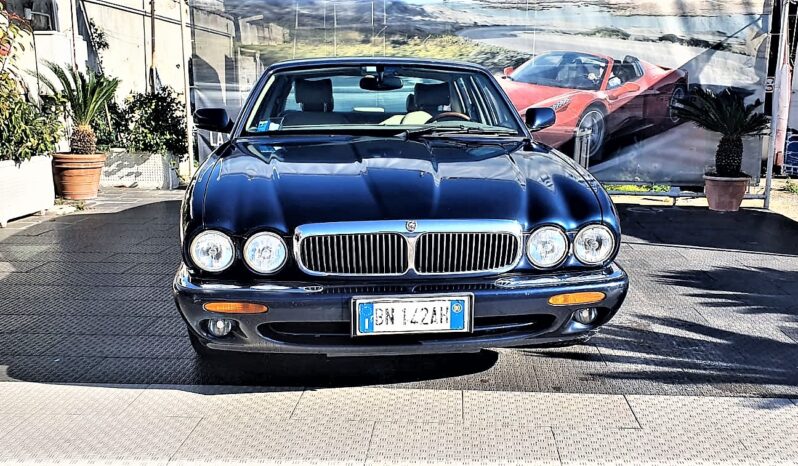 JAGUAR XJ8 pieno